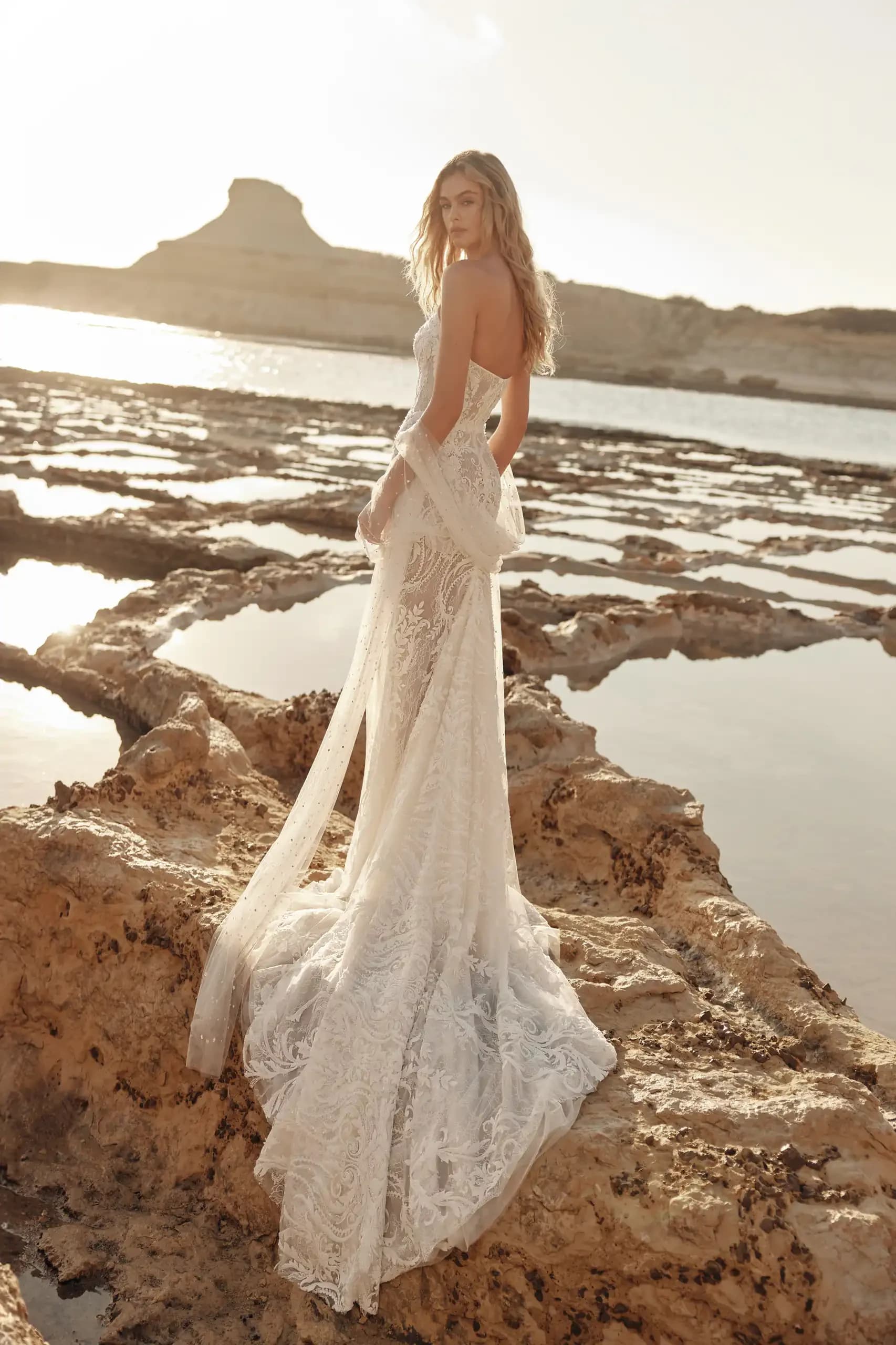 Moonlit – Eva Lendel