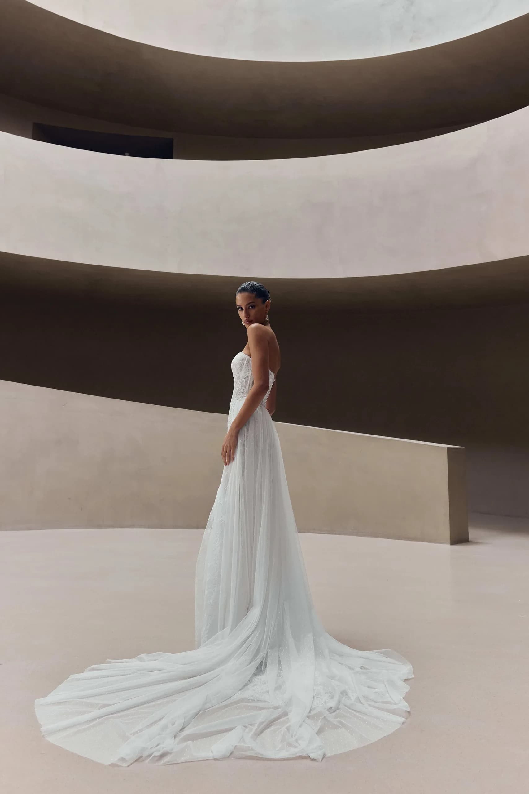 Azirine – Milla Nova
