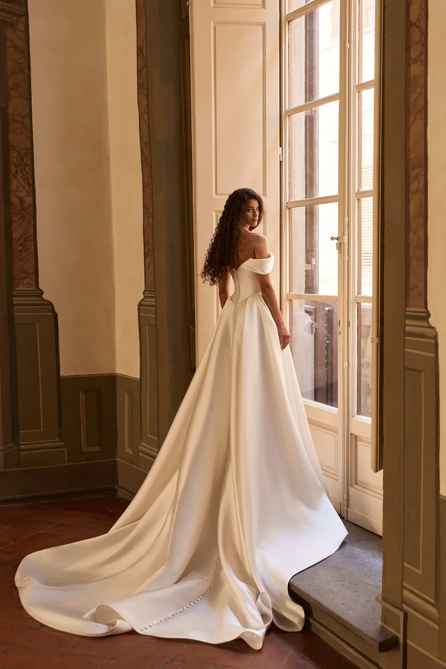 Yanina – Milla Nova