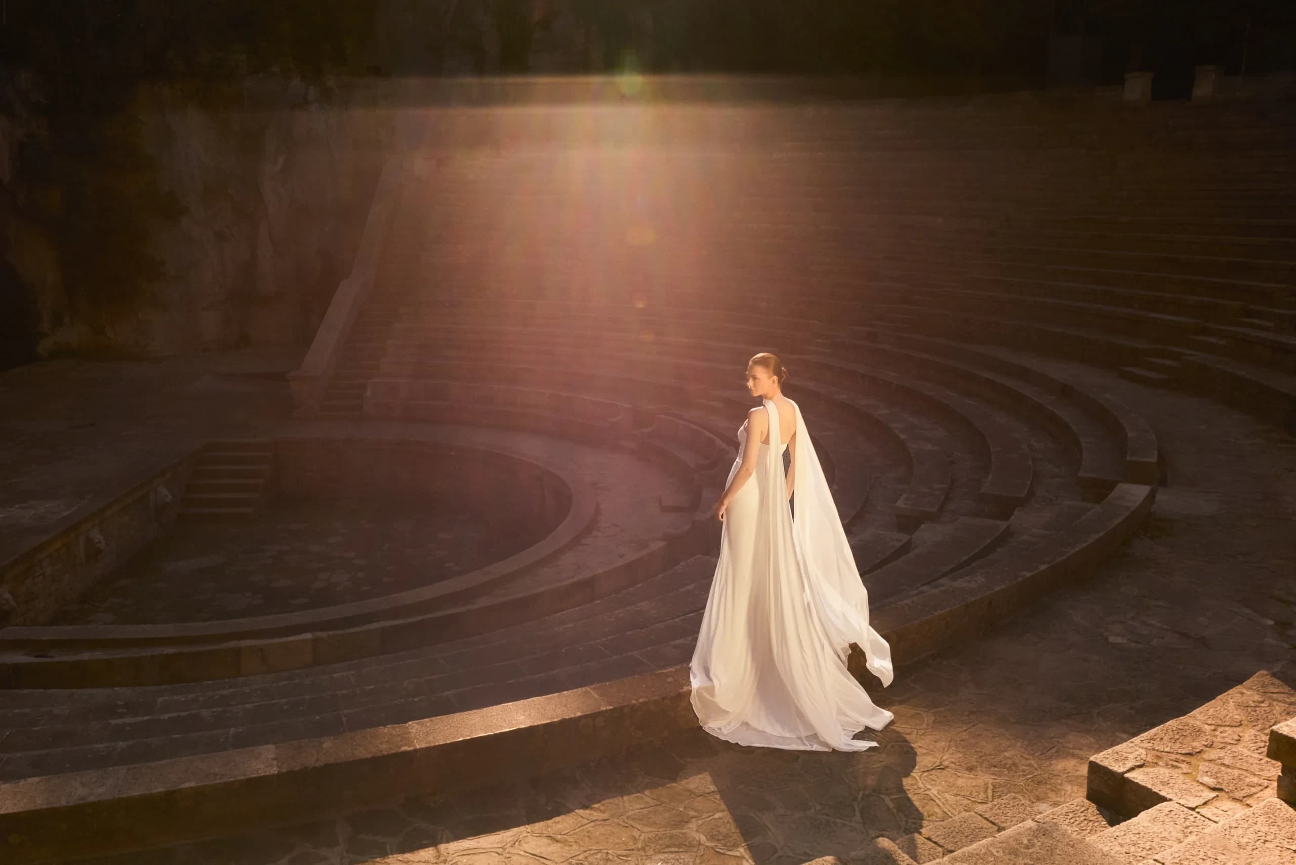 Theais – Pronovias