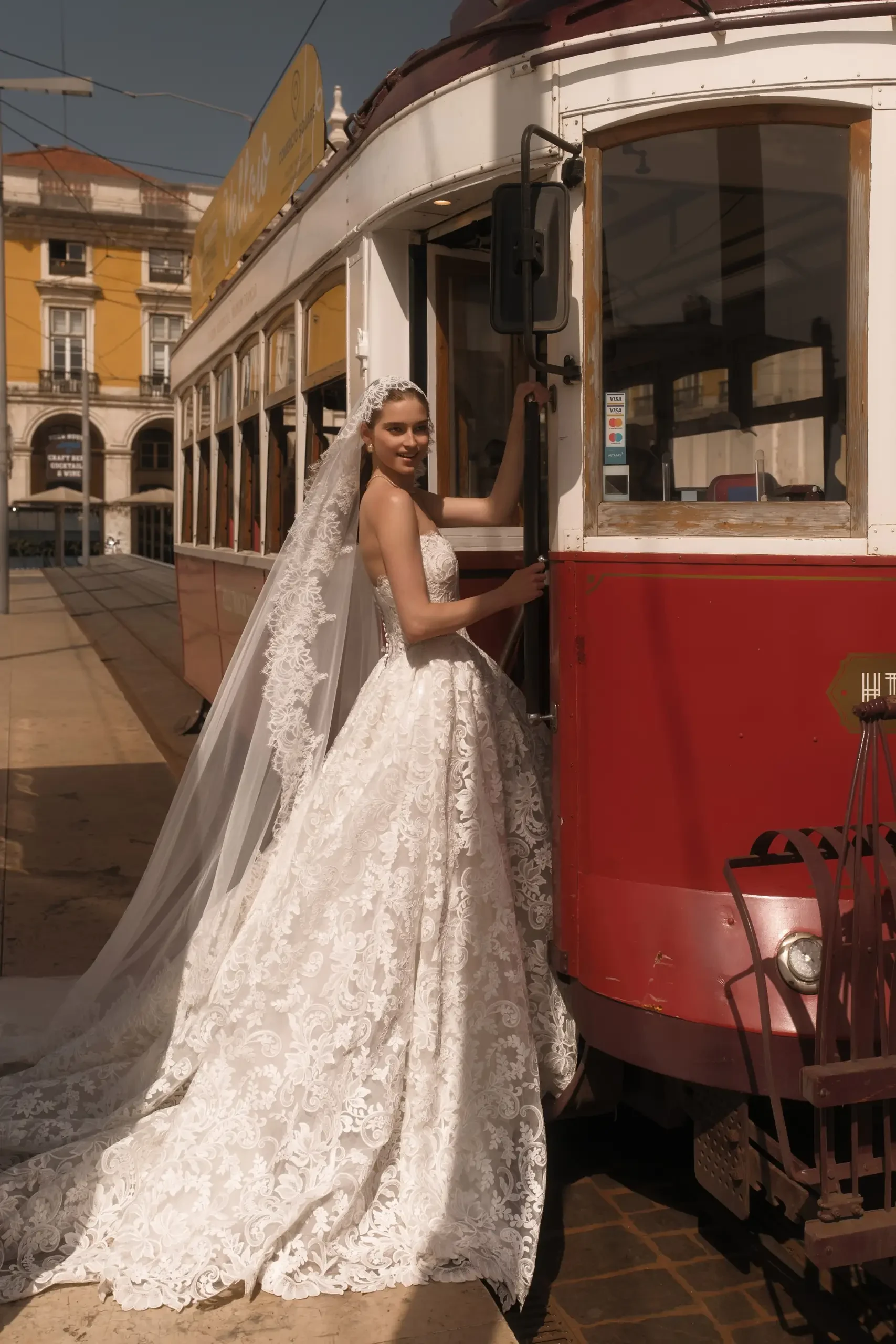 Atavia – Royaldi