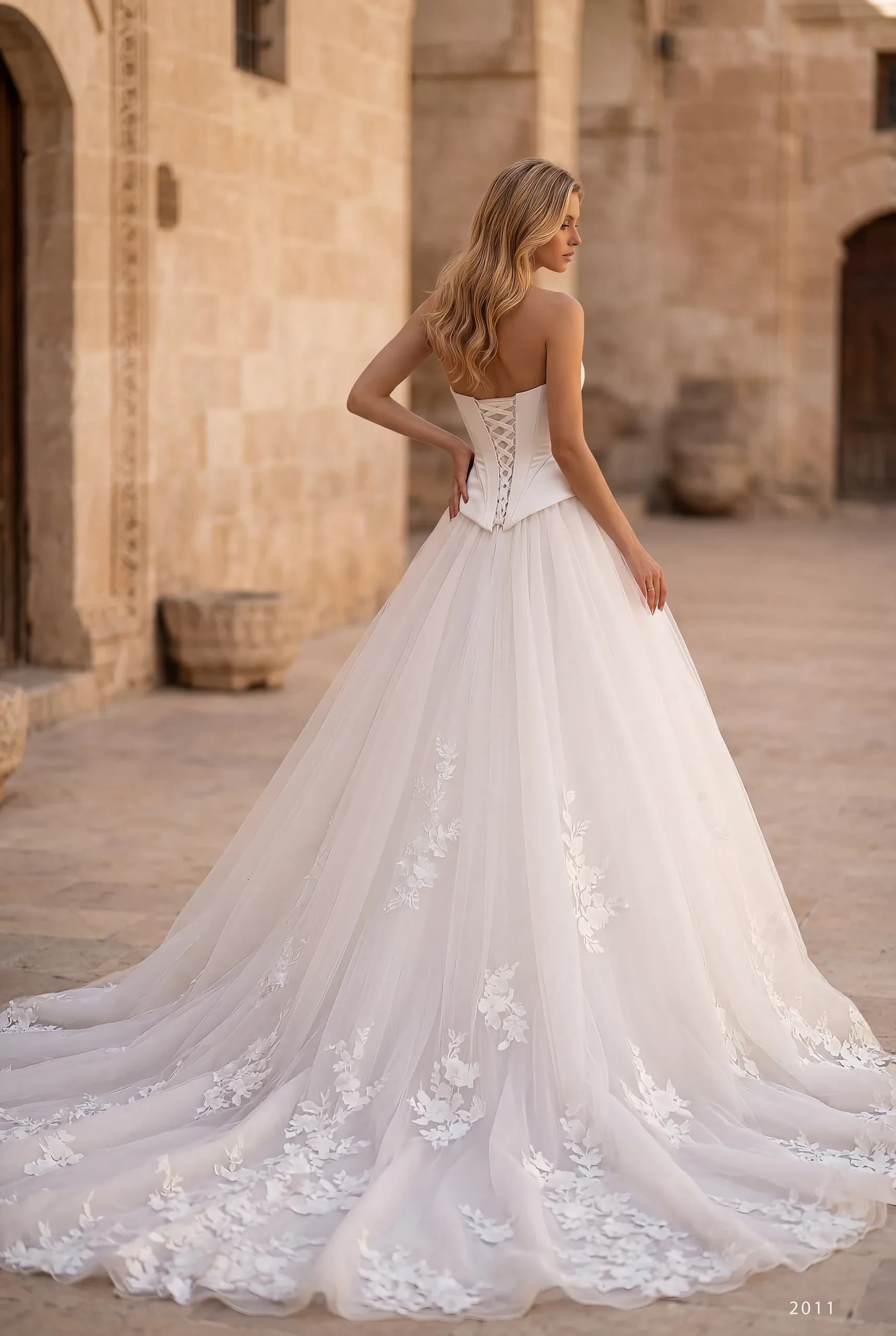 Madamburcu 2011 – Sposa In Collection 2027