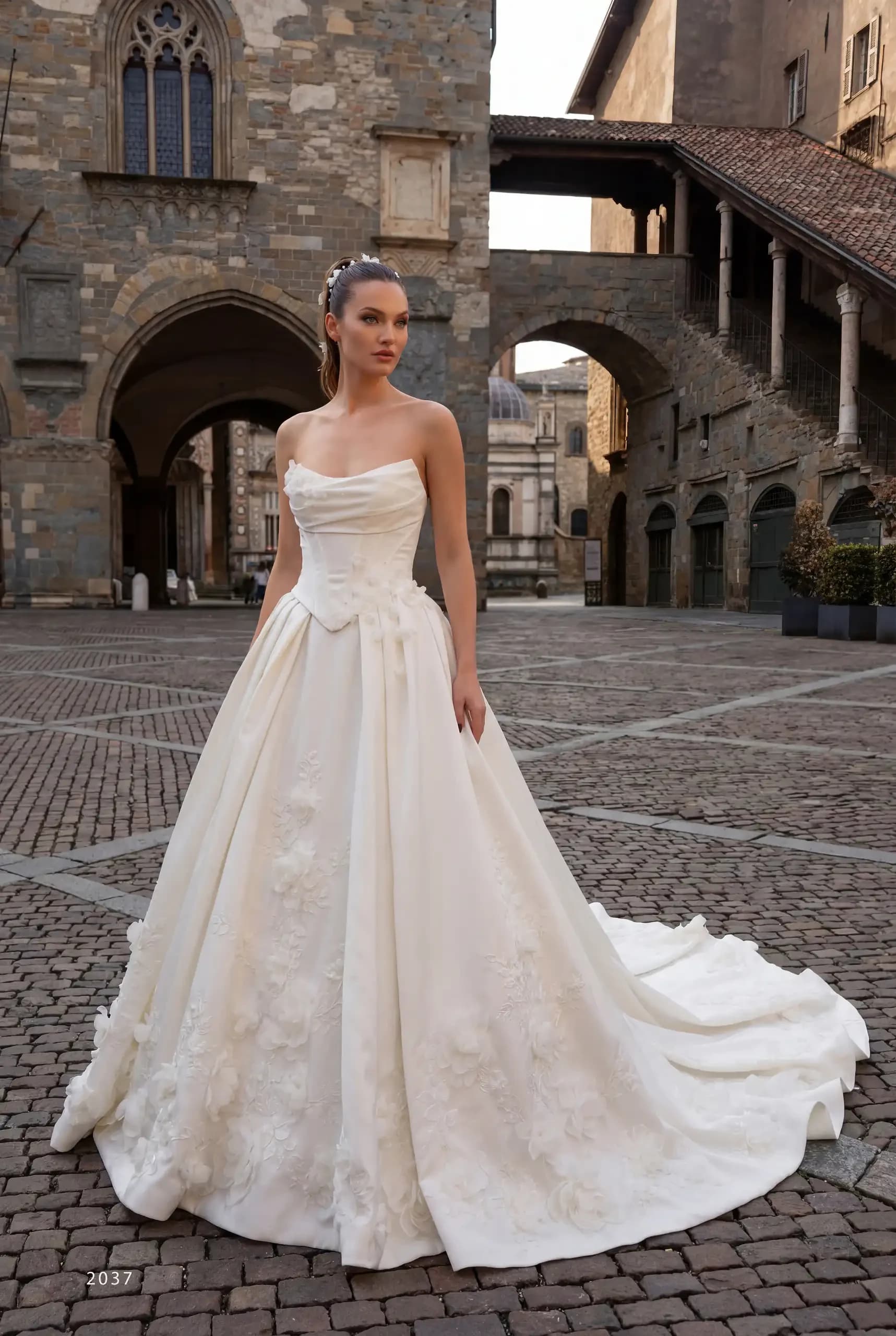 Madamburcu 2037 – Sposa In Collection 2027