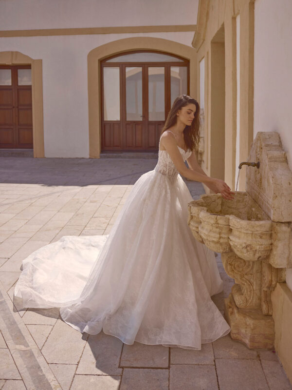 Felicia 9536